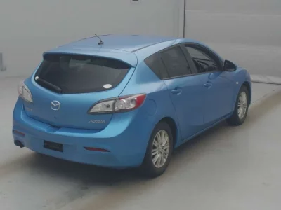 Mazda AXELA  с аукциона в Японии