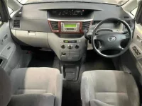 Toyota NOAH лот № 3040 оценка R  с аукциона в Японии 2
