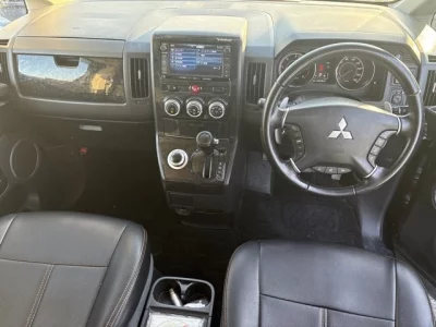 Mitsubishi DELICA D5
