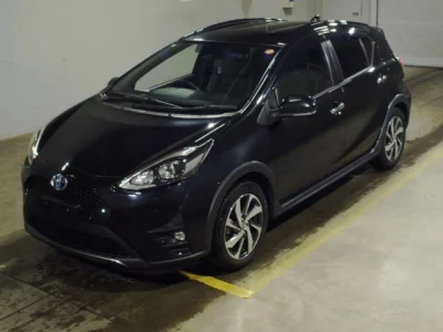 Toyota AQUA  с аукциона в Японии