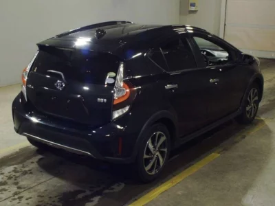 Toyota AQUA  с аукциона в Японии