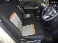 Toyota PASSO лот № 3073 оценка 5  с аукциона в Японии 5