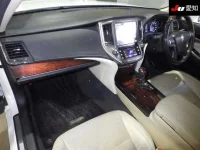 Toyota CROWN лот № 30098 оценка R  с аукциона в Японии 2