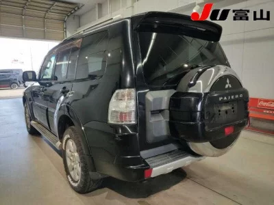 Mitsubishi PAJERO  с аукциона в Японии