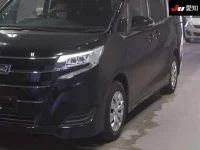 Toyota NOAH лот № 3075 оценка 4.5  с аукциона в Японии 6