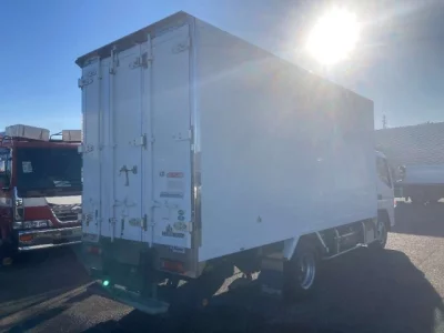 Mitsubishi CANTER  с аукциона в Японии