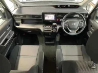Honda STEP WAGON лот № 3048 оценка 3.5  с аукциона в Японии 2