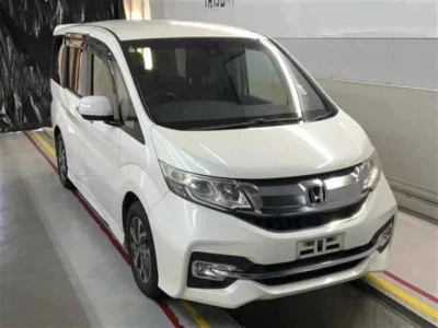 Honda STEP WAGON  с аукциона в Японии