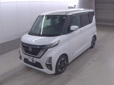 Nissan ROOX  с аукциона в Японии