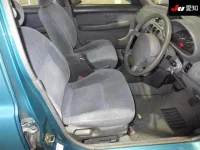 Nissan MARCH лот № 30107 оценка 3  с аукциона в Японии 5