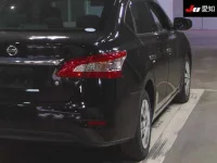 Nissan SYLPHY лот № 30112 оценка 3.5  с аукциона в Японии 7