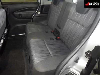 Mitsubishi DELICA D2  с аукциона в Японии