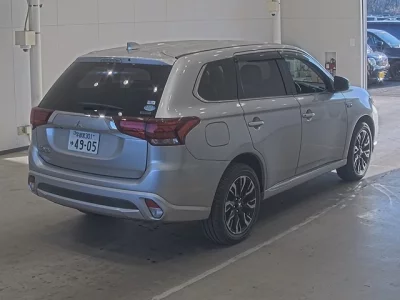 Mitsubishi OUTLANDER PHEV