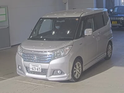 Mitsubishi DELICA D2