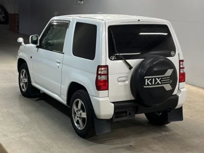 Nissan KIX