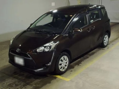 Toyota SIENTA  с аукциона в Японии