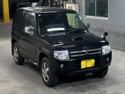 Mitsubishi PAJERO MINI