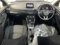 Mazda DEMIO лот № 3066 оценка 4  с аукциона в Японии 2