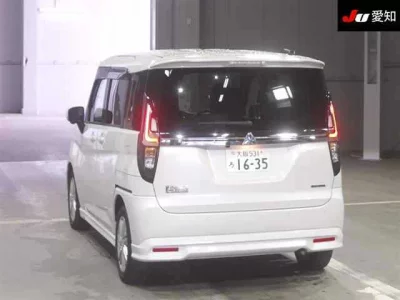 Mitsubishi DELICA D2  с аукциона в Японии