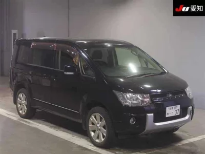 Mitsubishi DELICA D5