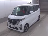 Nissan ROOX лот № 3021 оценка 4  с аукциона в Японии 2