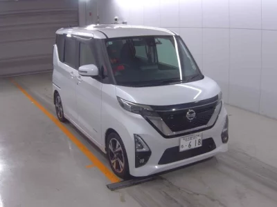 Nissan ROOX  с аукциона в Японии