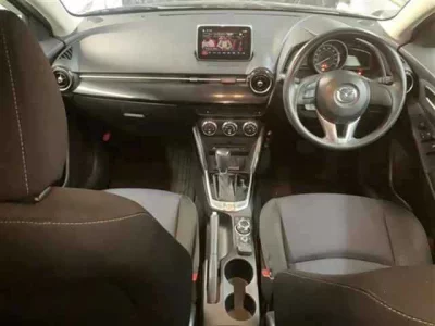 Mazda DEMIO  с аукциона в Японии