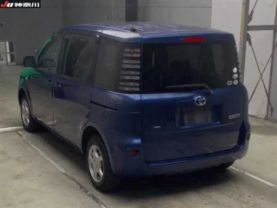 Toyota SIENTA  с аукциона в Японии