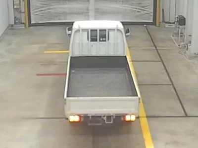 Isuzu ELF  с аукциона в Японии