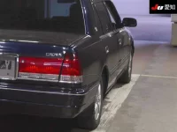 Toyota CROWN лот № 30155 оценка 4  с аукциона в Японии 7