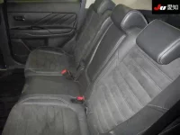 Mitsubishi OUTLANDER PHEV лот № 4033 оценка 3.5  с аукциона в Японии 3