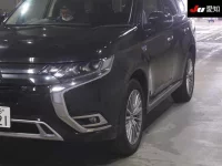 Mitsubishi OUTLANDER PHEV лот № 4033 оценка 3.5  с аукциона в Японии 6