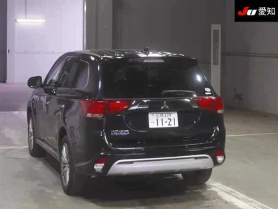 Mitsubishi OUTLANDER PHEV  с аукциона в Японии