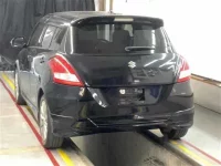 Suzuki SWIFT лот № 3082 оценка R  с аукциона в Японии 1