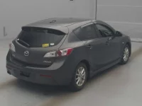 Mazda AXELA лот № 77023 оценка RA  с аукциона в Японии 1