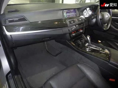 BMW 5-Series  с аукциона в Японии