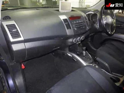 Mitsubishi OUTLANDER  с аукциона в Японии
