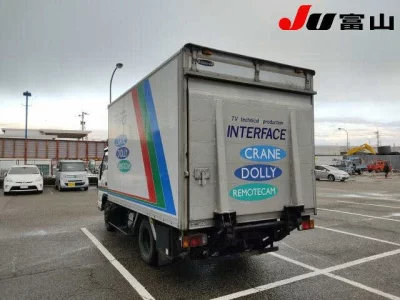 Isuzu ELF  с аукциона в Японии