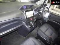 Toyota NOAH лот № 4049 оценка 3.5  с аукциона в Японии 2