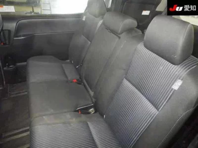 Toyota NOAH  с аукциона в Японии