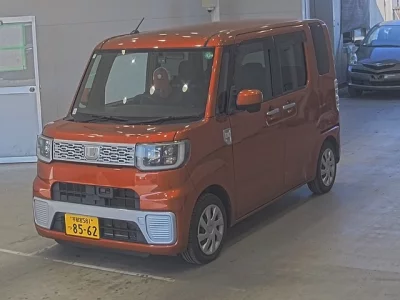 Daihatsu WAKE  с аукциона в Японии