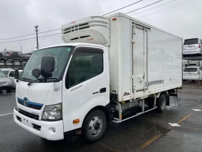 Hino DUTRO  с аукциона в Японии
