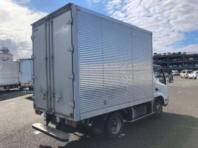 Hino DUTRO  с аукциона в Японии