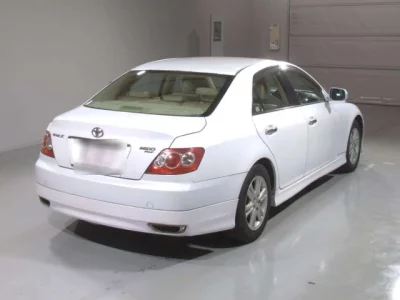 Toyota MARK X  с аукциона в Японии