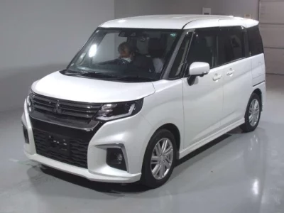 Mitsubishi DELICA D2  с аукциона в Японии