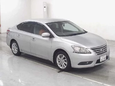 Nissan SYLPHY  с аукциона в Японии