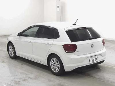 Volkswagen POLO  с аукциона в Японии