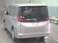 Toyota NOAH лот № 2093 оценка 3  с аукциона в Японии 1