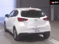 Mazda MAZDA2 лот № 30224 оценка 3.5  с аукциона в Японии 1