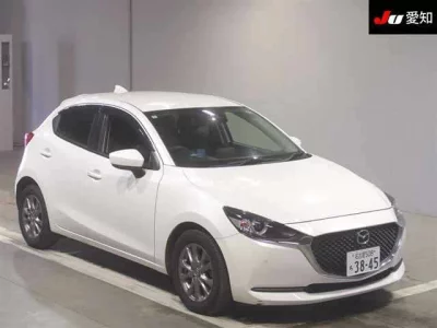 Mazda MAZDA2  с аукциона в Японии